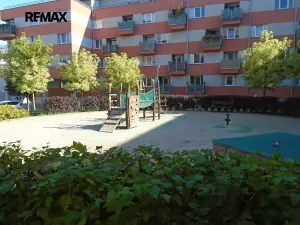 Prodej bytu 1+kk, Kladno, Generála Selnera, 34 m2