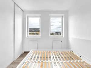 Pronájem bytu 2+kk, Hradec Králové, Ve Stromovce, 66 m2