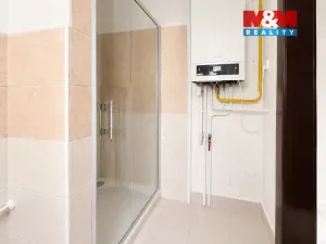 Pronájem obchodního prostoru, Praha - Horní Počernice, Náchodská, 230 m2