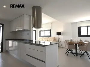 Prodej bytu 3+kk, San Miguel de Salinas, Španělsko, Calle Mozart, 95 m2