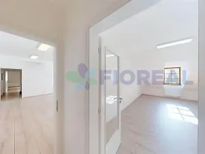 Pronájem kanceláře, Praha - Karlín, Sokolovská, 220 m2