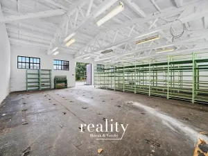 Pronájem skladu, Jihlava, Polenská, 1000 m2