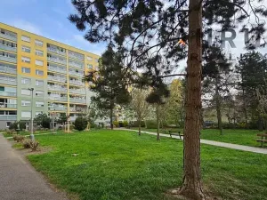 Prodej bytu 2+kk, Praha - Chodov, V průčelí, 46 m2