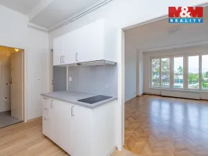Pronájem bytu 2+kk, Praha - Holešovice, Jankovcova, 56 m2