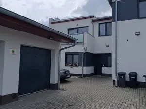 Prodej bytu 2+kk, Holešov, 6. května, 90 m2