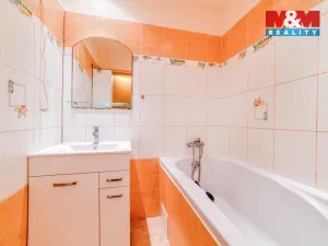 Prodej bytu 2+1, Tachov, Jabloňová, 61 m2