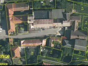 Dražba rodinného domu, Zlonice, náměstí Pod Lipami, 63 m2