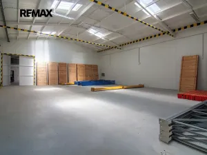 Pronájem skladu, Břeclav, 333 m2