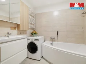 Prodej bytu 3+1, Dymokury, Osvobození, 65 m2