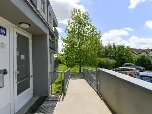 Pronájem bytu 2+kk, Praha - Uhříněves, Saturnova, 45 m2