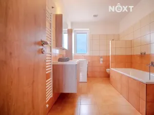 Prodej bytu 4+kk, Trhové Sviny, Za Pilou, 95 m2