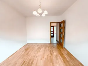 Pronájem bytu 2+kk, Praha - Vršovice, Pod stupni, 60 m2