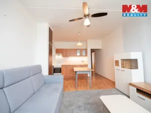 Pronájem bytu 2+kk, Hradec Králové - Třebeš, třída Edvarda Beneše, 50 m2
