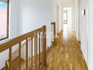 Pronájem rodinného domu, Roztoky, Zvoncová, 163 m2