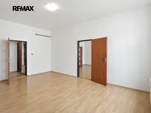 Pronájem bytu 2+kk, Praha - Vršovice, Tolstého, 56 m2