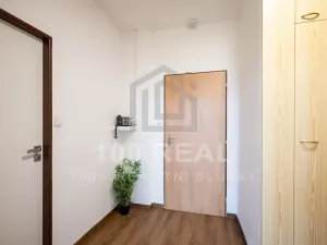 Pronájem bytu 3+kk, Hradec Králové, náměstí 28. října, 74 m2