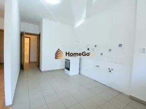 Pronájem bytu 1+kk, Praha - Troja, K Haltýři, 55 m2