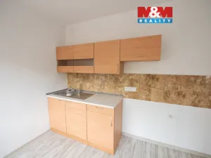 Pronájem bytu 1+kk, Hradec Králové, Sušilova, 32 m2