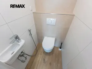 Pronájem bytu 3+1, Praha - Žižkov, Křivá, 73 m2