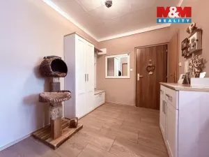 Prodej bytu 2+1, Klášterec nad Ohří - Miřetice u Klášterce nad Ohří, Jana Ámose Komenského, 62 m2