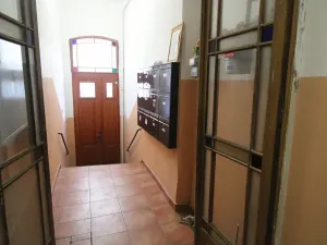 Prodej bytu 2+1, Karlovy Vary, Kolmá, 97 m2