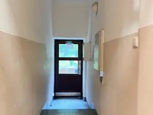 Pronájem bytu 2+1, Praha - Žižkov, Jeseniova, 42 m2