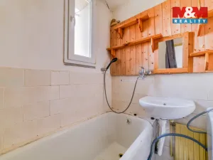 Prodej bytu 1+1, Cheb, Hviezdoslavovo náměstí, 38 m2