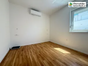 Prodej bytu 3+kk, Novalja, Chorvatsko, 68 m2