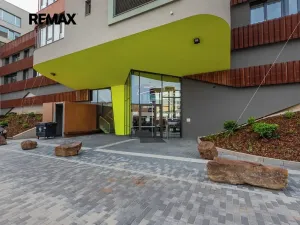 Prodej bytu 1+kk, Praha - Radlice, U Komína, 38 m2