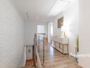 Prodej rodinného domu, Kyselovice, 290 m2