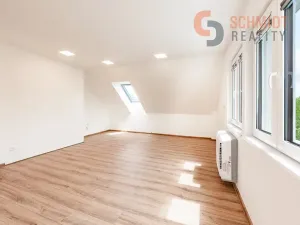 Prodej bytu 3+kk, Lednice, Komenského, 77 m2