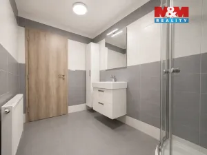 Pronájem bytu 3+1, Veltrusy, Douchova, 97 m2