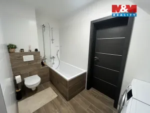 Prodej bytu 3+kk, Bělá pod Bezdězem, Masarykovo náměstí, 95 m2
