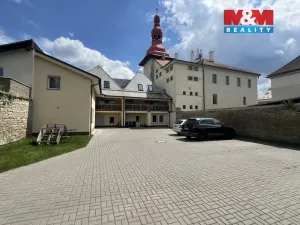 Prodej bytu 3+kk, Bělá pod Bezdězem, Masarykovo náměstí, 95 m2