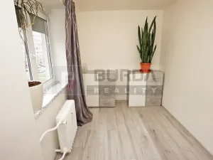 Pronájem bytu 2+kk, Neratovice, 30 m2
