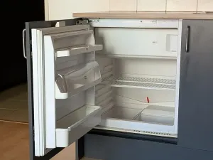 Pronájem bytu 1+kk, Praha - Záběhlice, Velenovského, 30 m2