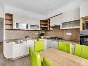Pronájem bytu 3+1, Hradec Králové, Selicharova, 98 m2