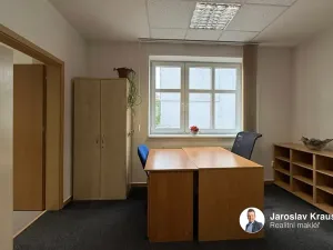 Pronájem kanceláře, Jičín, Vrchlického, 107 m2