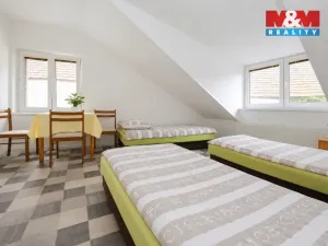 Prodej ubytování, Větrný Jeníkov, 198 m2