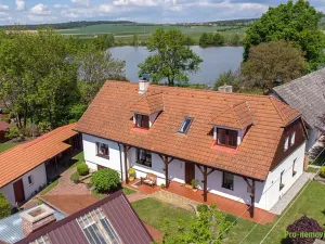 Prodej rodinného domu, Osek, 192 m2
