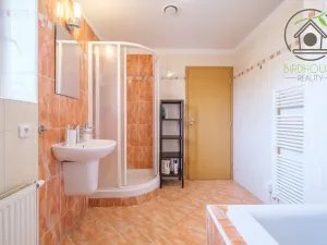 Prodej bytu 2+1, Plzeň - Skvrňany, Waltrova, 72 m2