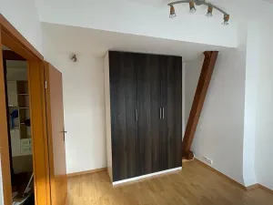 Pronájem bytu 2+kk, Praha - Vršovice, Bělocerkevská, 60 m2