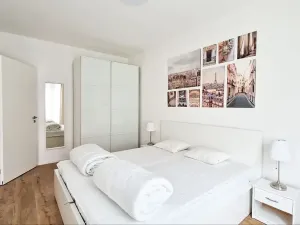 Pronájem bytu 2+kk, Praha - Michle, Michelská, 50 m2