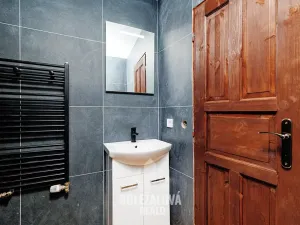 Pronájem bytu 1+kk, Jihlava, Hůlová, 24 m2