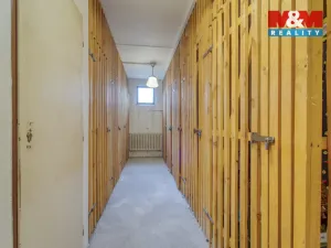 Prodej bytu 1+1, Klatovy - Klatovy II, K Letišti, 39 m2