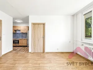 Pronájem bytu 2+kk, Praha - Bohnice, Zelenohorská, 47 m2