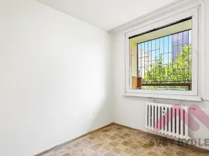Pronájem bytu 2+kk, Praha - Bohnice, Zelenohorská, 47 m2