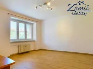 Pronájem bytu 1+1, Kladno, gen. Píky, 37 m2