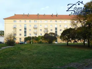 Pronájem bytu 1+1, Kladno, gen. Píky, 37 m2