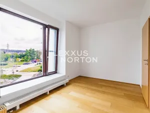 Pronájem bytu 3+kk, Praha - Hloubětín, Nademlejnská, 99 m2